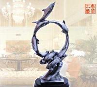 廠家直銷(xiāo)海豚造型樹(shù)脂家居裝飾擺件——優(yōu)雅工藝點(diǎn)亮生活空間