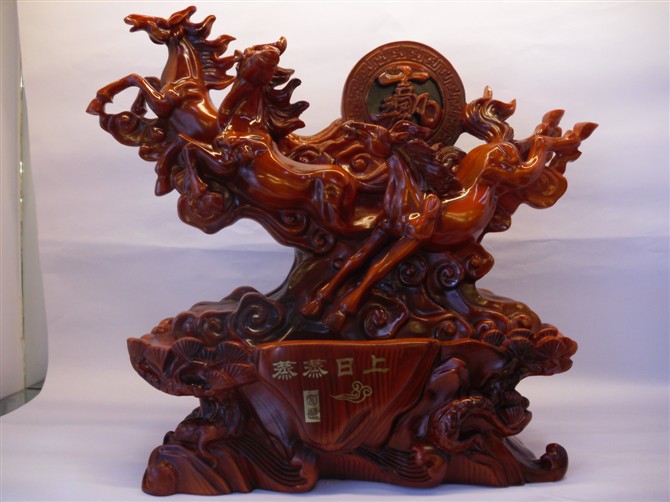 義烏樹脂工藝品 仿木孔雀開屏家居擺件與開業禮品的完美選擇